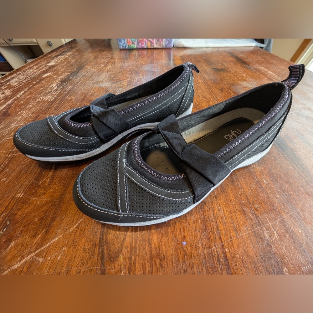 Ryka Leather Skimmers Mary Janes Womens Size 9 Black Slip Ons Used